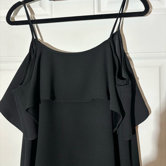 ♥️2/$15 or 3/$21♥️ NWOT Ann Taylor Black Camisole w/Ruffle, Size Small - Picture 5 of 11